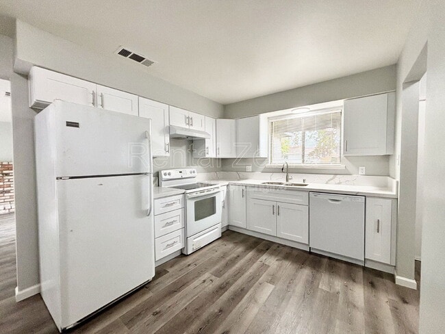 Photo - 3275 Cheyenne Dr