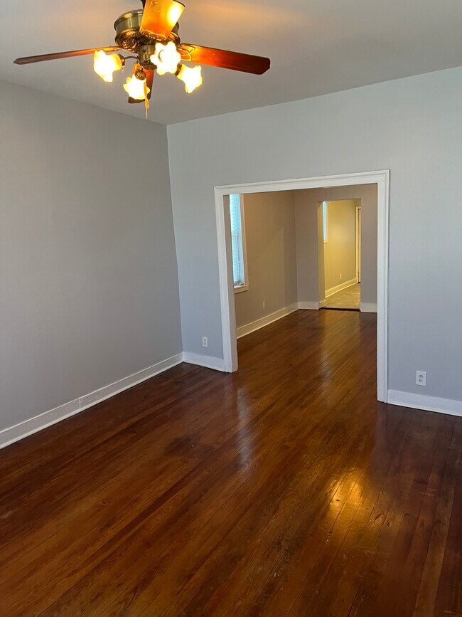 Photo - 220 N Bench St