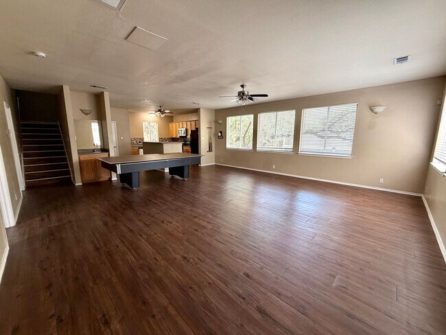 908 Keith Ln