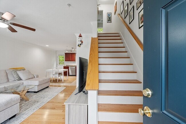 11 Merrimac Way