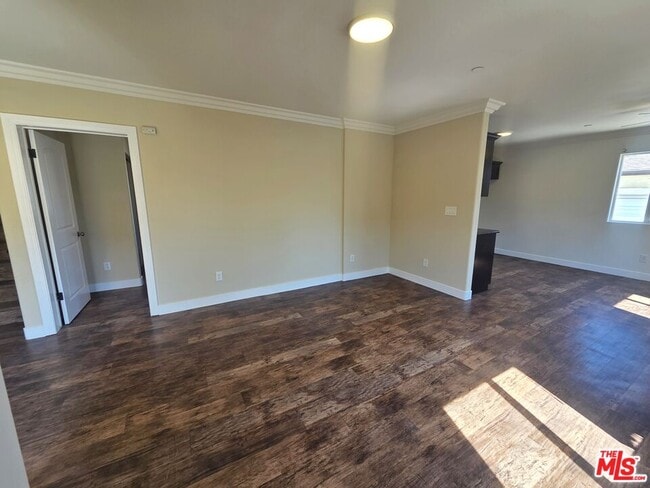 Photo - 1721 W 39th Pl