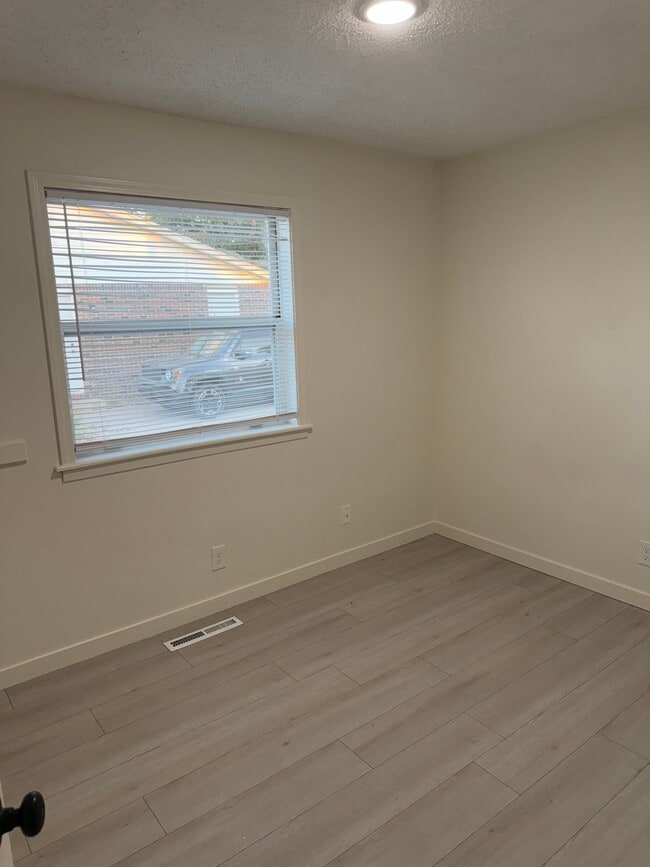 Photo - 1613 E Del Mar St