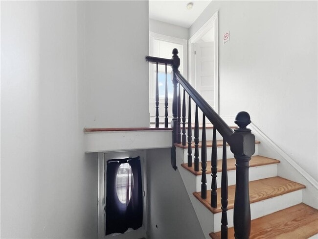 Photo - 362 Weeden St