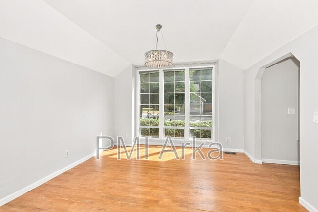 Photo - 23408 NE 29th Pl