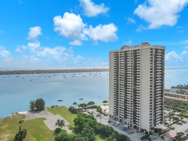 Building Photo - 5600 N Flagler Dr Unit 2301 Rental
