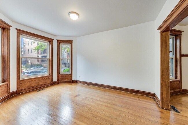 Photo - 3515 N Wilton Ave