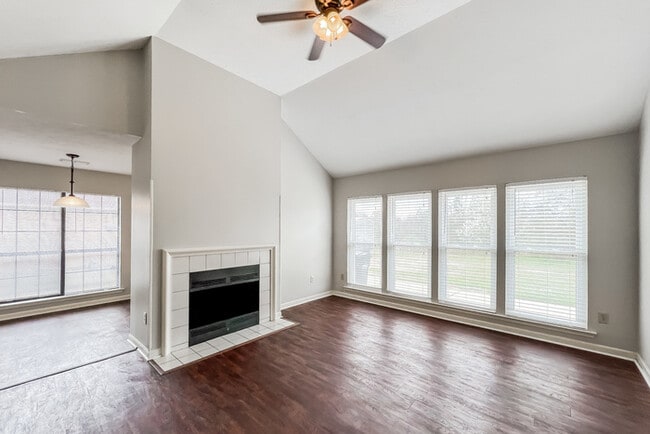Photo - 7018 Epperson Dr