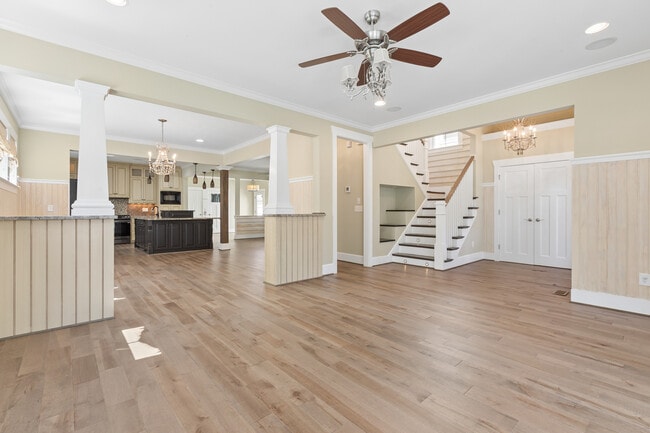 Photo - 2604 E Pembroke Ave