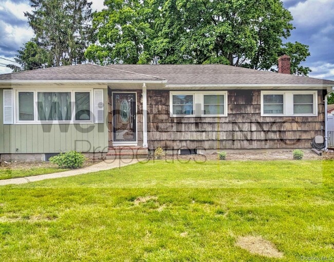Photo - 211 W 22nd St