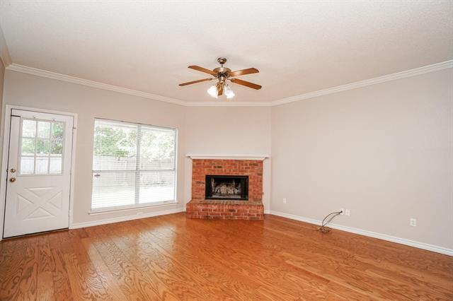 Photo - 4912 Portrait Ln