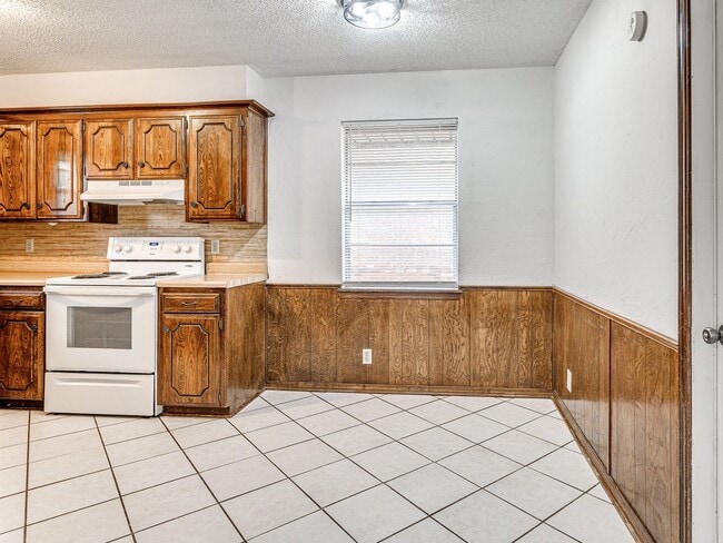 Photo - 612 W Linden Dr