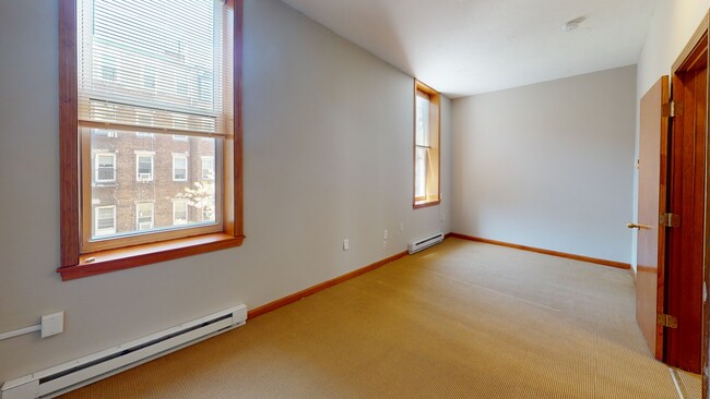 Photo - 97 Hudson St