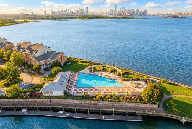 Photo - 36 Independence Way