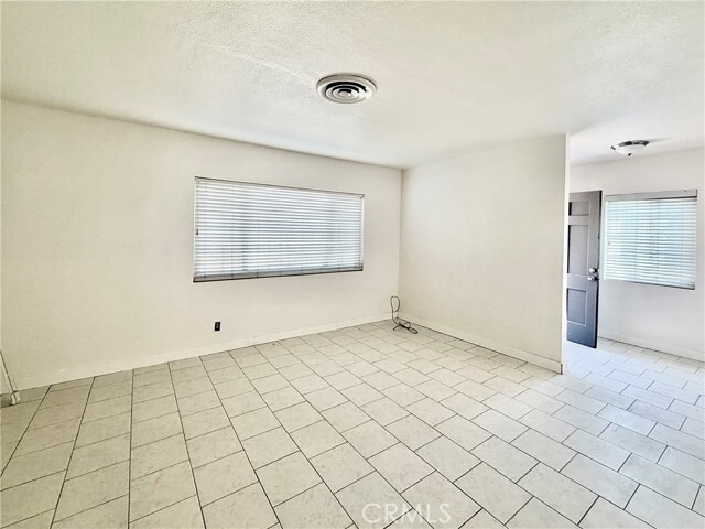 Photo - 9492 Evergreen Ln