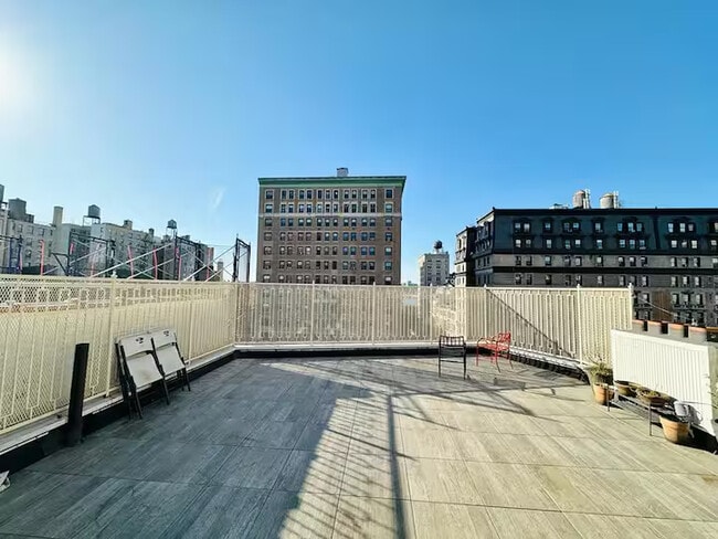 Photo - Furnished room/NOT APARTMENT Unit 3W