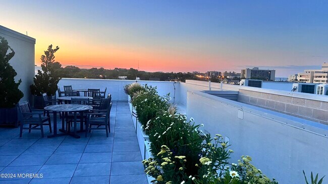 Photo - 57-61-61 Brighton Ave Unit 301