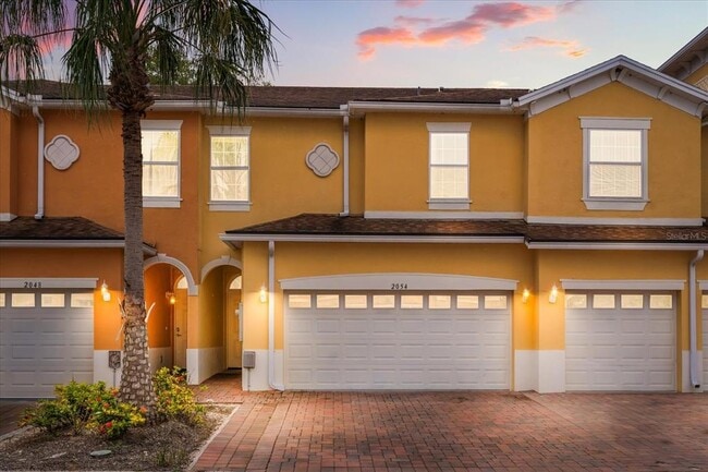 2036 Royal Vista Ct