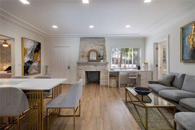 Photo - 437 NE 107th St