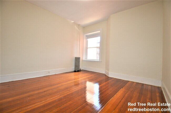 1595 Beacon St Unidad 4