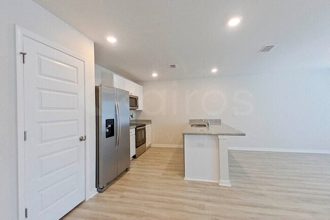 Photo - 4746 Malay Cir