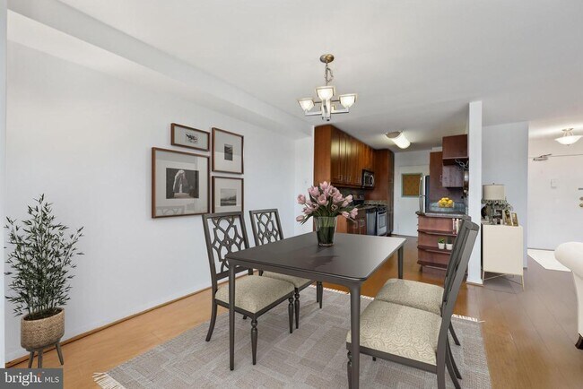 Photo - 1900 Lyttonsville Rd Unit 1017