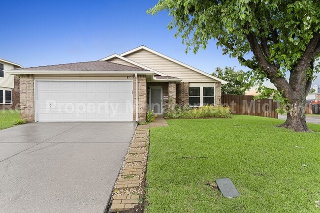 Charming 3-Bedroom Home in Arlington – Man... - Charming 3-Bedroom Home in Arlington – Man...