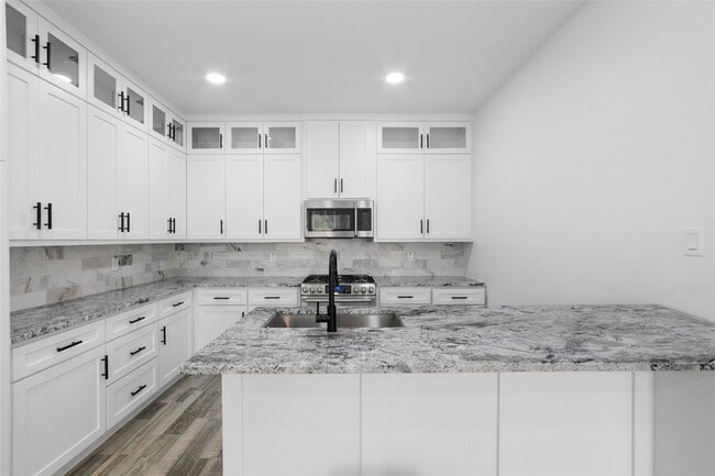 Photo - 6623 Cohn St