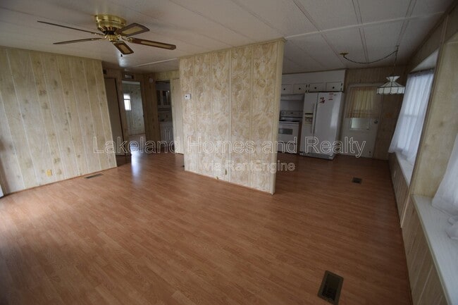 Photo - 1567 Longbow Dr