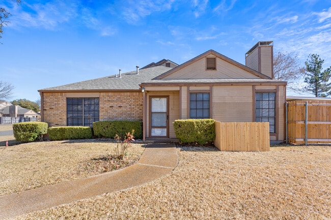 Photo - 3343 Chimney Pl Dr