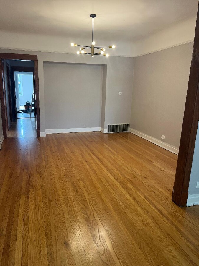 Photo - 1507 W Victoria St