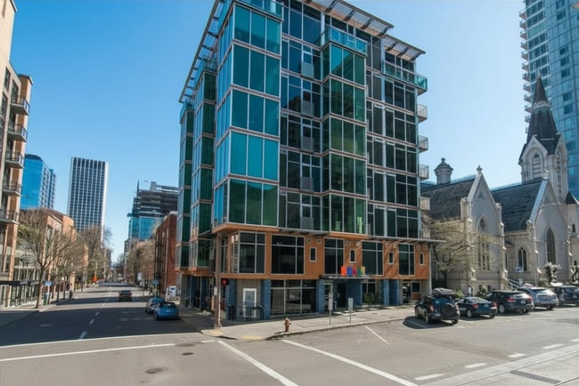 Building Photo - 1410 SW 11th Ave