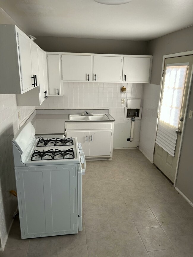 Photo - 3818 NE 26th Ave