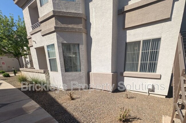 Photo - 1941 S Pierpont Unidad # 1090