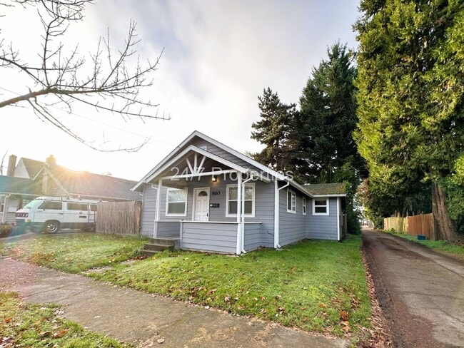 Building Photo - Charming 2 BD | 2 BA Home with A/C in Salem