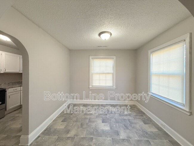 Photo - 8322 Viola Dr