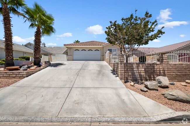 Building Photo - Beautiful 4-Bedroom, 2.5-Bathroom Home in ...