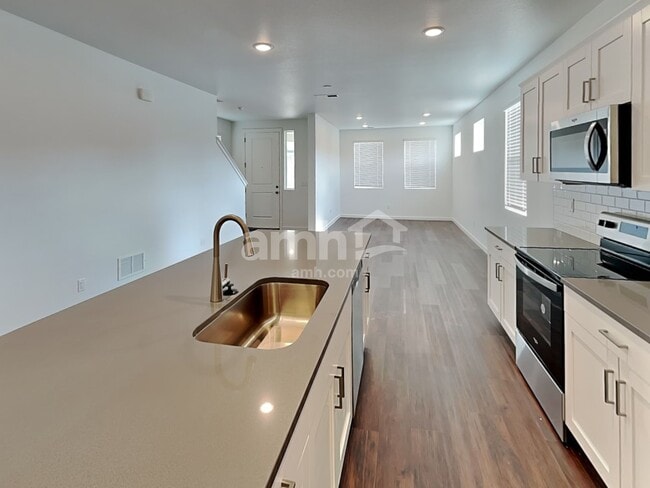 Photo - 23536 E 2nd Pl