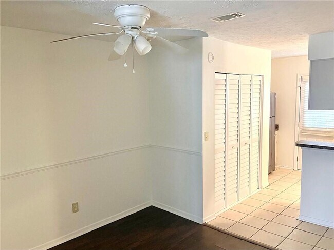 Photo - 464 Prince of Wales