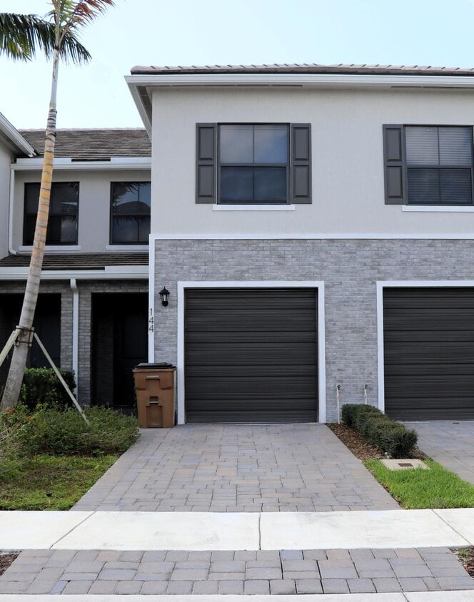 Photo - 144 SE 5th Ct (Deerfield Beach, FL)
