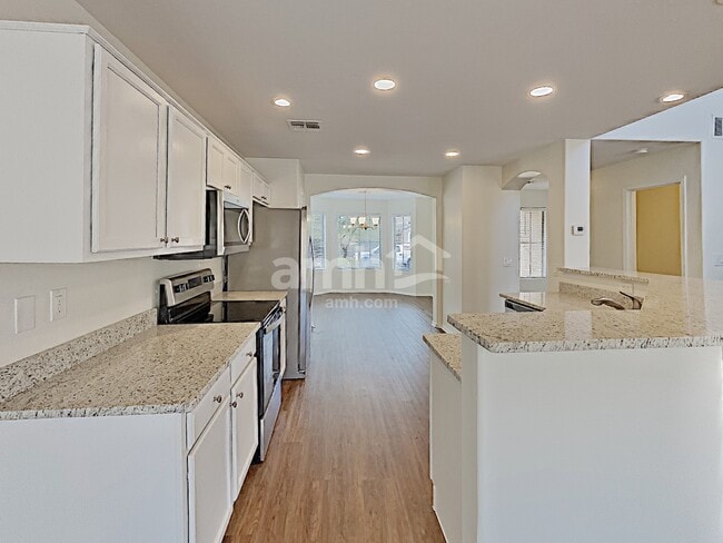 Photo - 16194 W Shangri La Rd