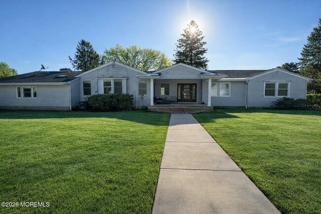 Building Photo - 11 Woodland Dr