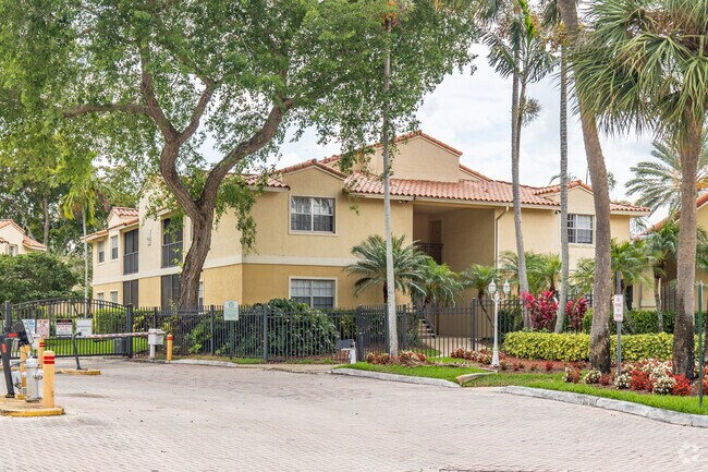 1275 SW 46th Ave - Royal Poinciana Condominium
