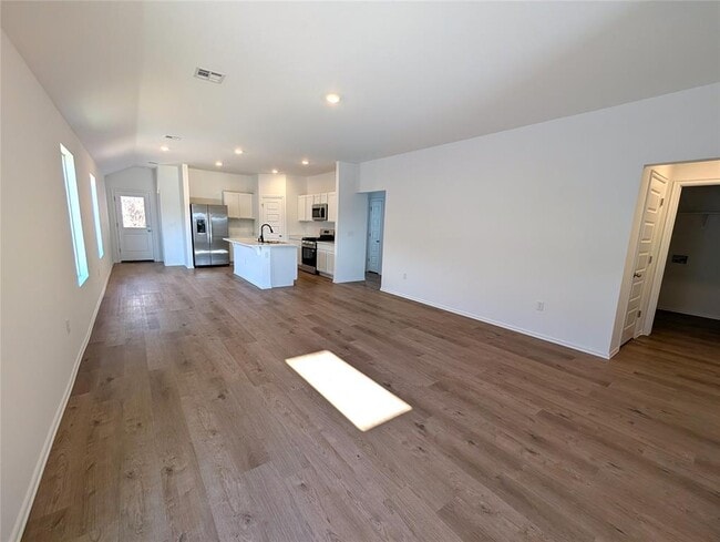 Photo - 3301 Little Creek Dr