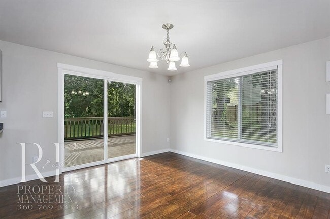 Photo - Bright View Home in the Heart of Silverdale on a Quiet Dead-End Road