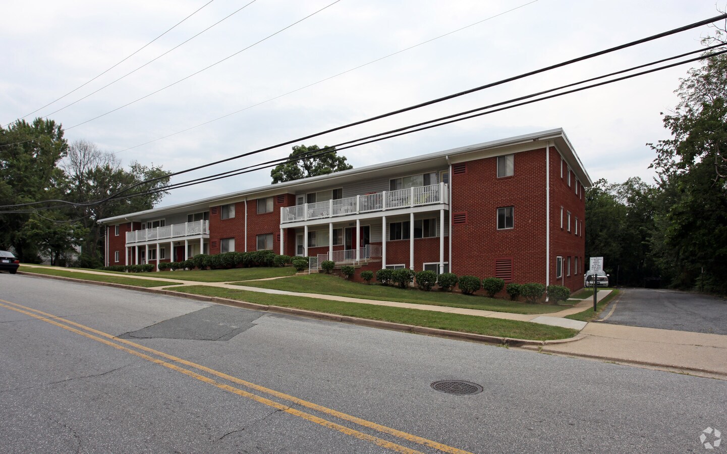 East Pinese Gardens - East Pines Gardens