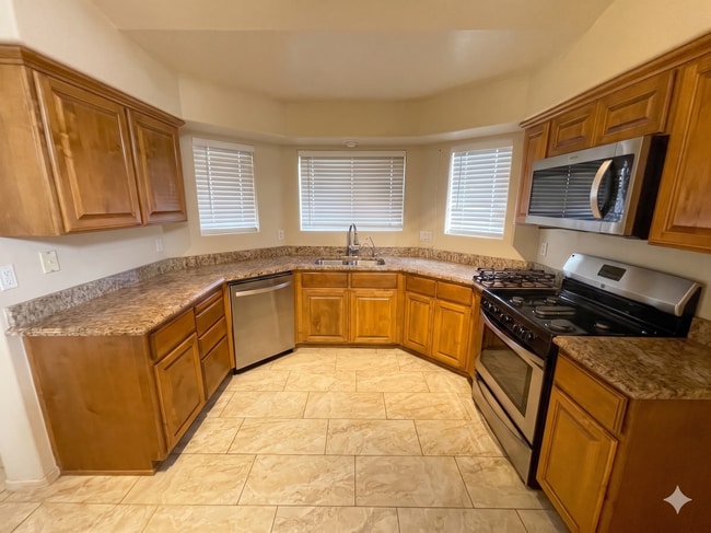 Photo - 2181 S 37th Ave