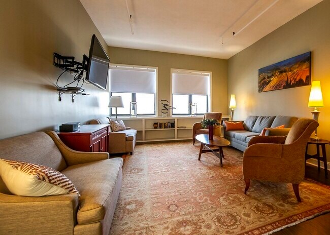 Photo - 188 North St Unidad #61