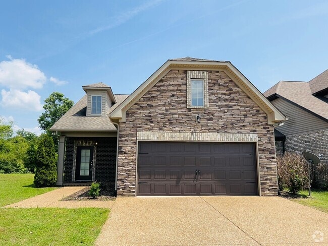 Building Photo - Walking Distance to Station Camp Schools Rental