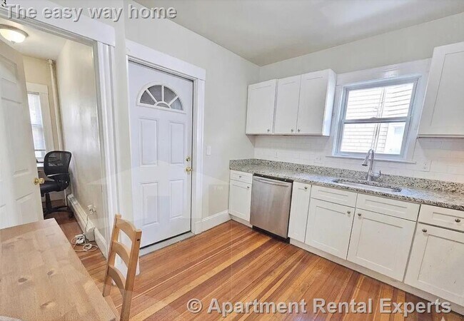 Photo - 91 Frederick Ave