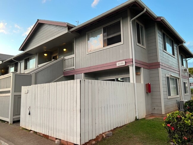 Building Photo - For Rent - [Hillsdale] 95-1195 Makaikai St... Rental